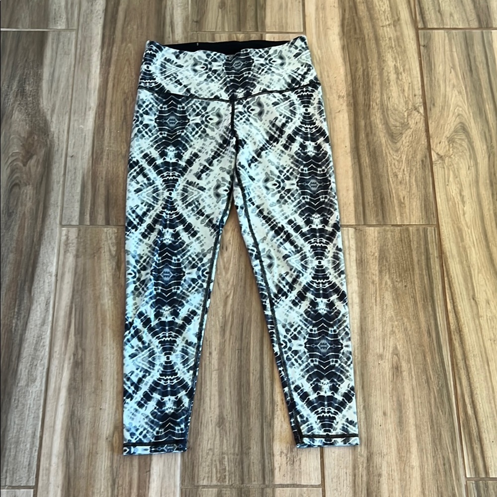 Victoria's Secret Sport Black & aqua tie dye Leggings
